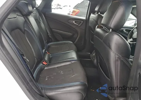 2015 Chrysler 200 S from USA, damaged, VIN 1C3CCCBB9FN717677